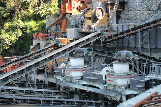 配置一套机制砂生产线设备